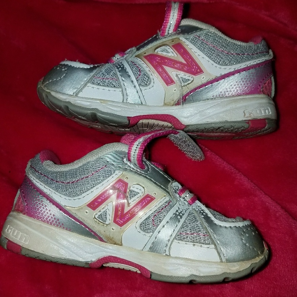 baby girl new balance size 5